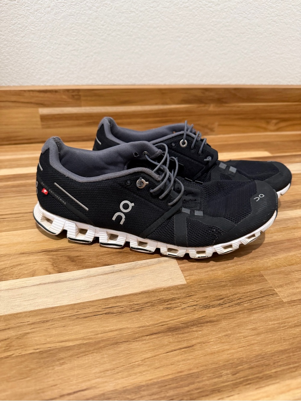 On Cloud Men's Black Running Shoes